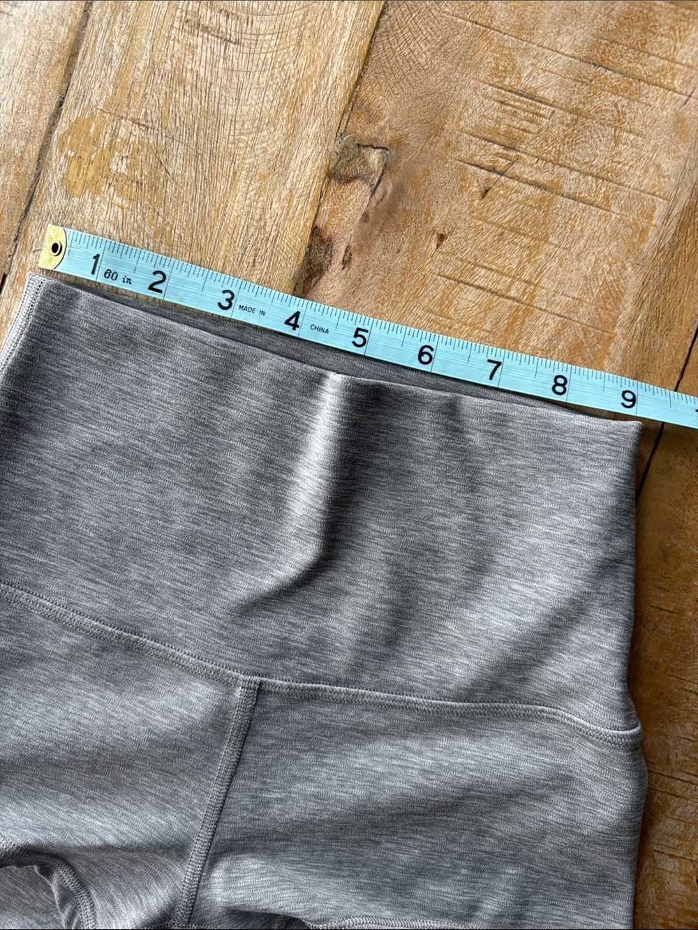 Lululemon High-Waist Spandex Women’s Shorts size 2 - Picture 5 of 7